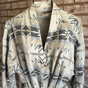 NWOT Faherty Brand l xl Aztec robe Mah2102 Sdt Cream Grays